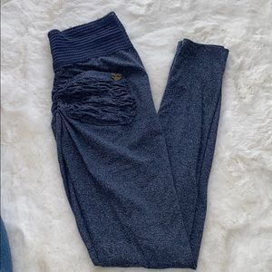 Cute Booty Lounge Blue leggings